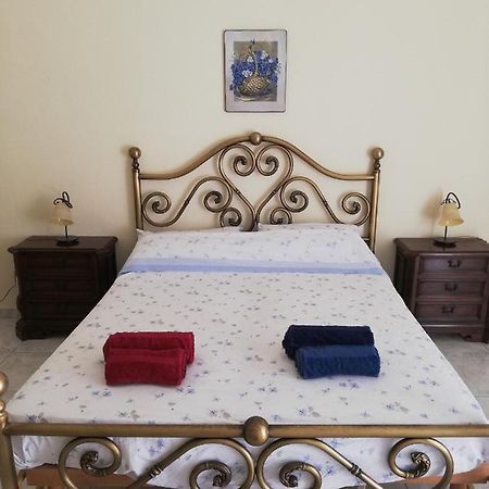 Inna'S Rooms In The History Center Aeroporto di Catania Fontana Rossa Esterno foto