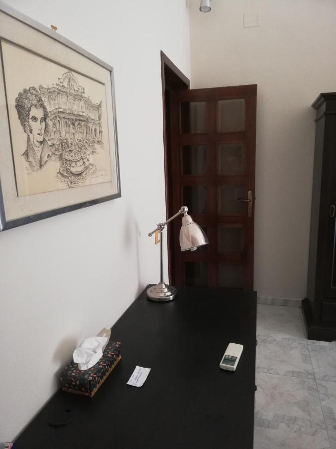 Inna'S Rooms In The History Center Aeroporto di Catania Fontana Rossa Esterno foto